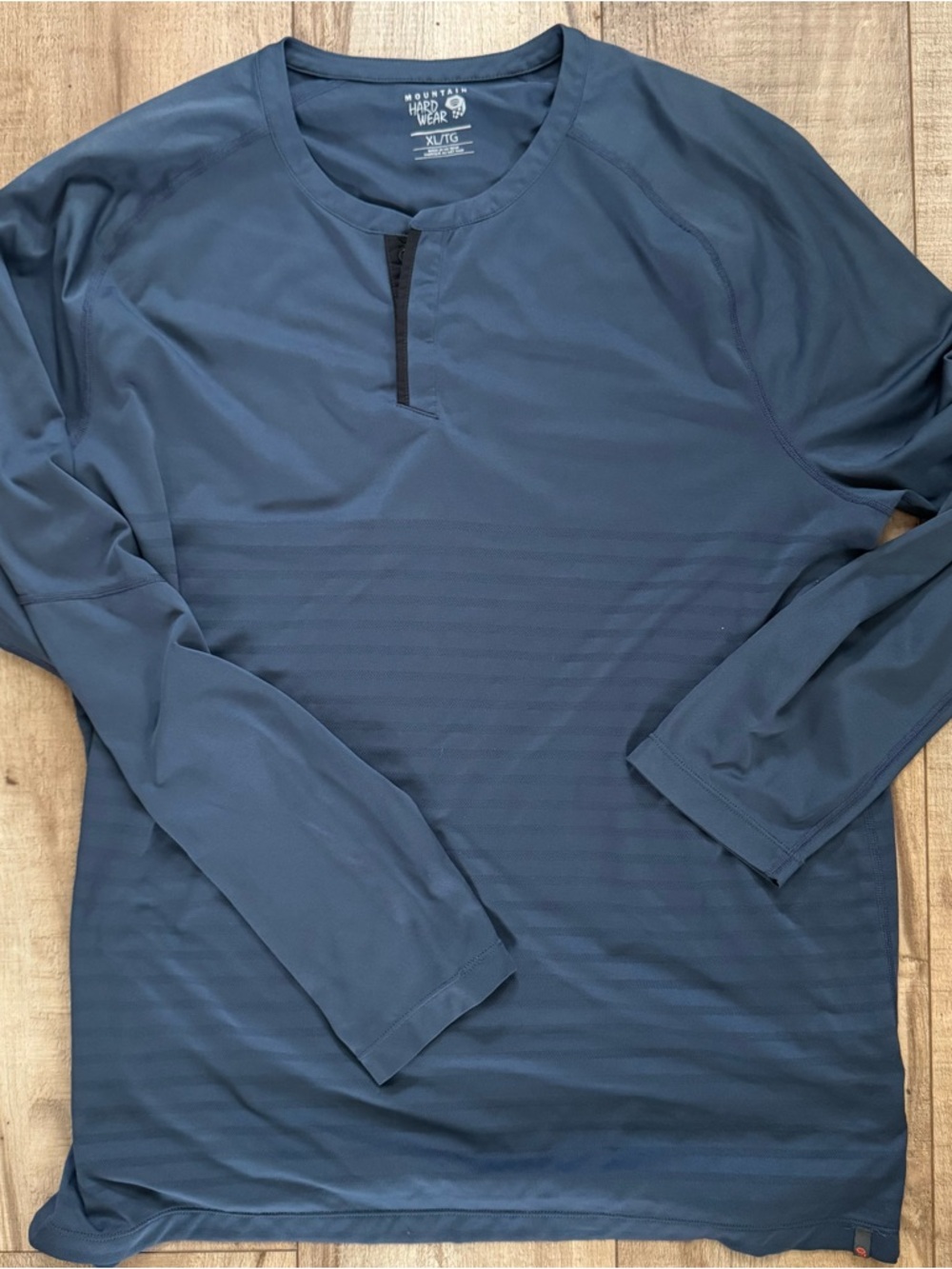 Mountain Hardwear Slate-Blue Performance Henley